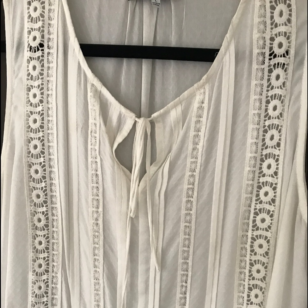 Pretty delicate top!
